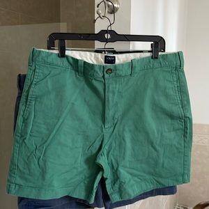 J.Crew men 7 inch seam 5 inch length shorts Kelly Green waist 36